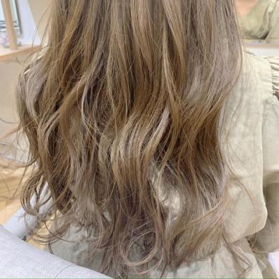 透明感抜群！ベージュカラー