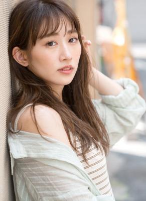 【Luana なんば】耳かけロング