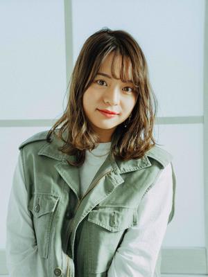 フェミニンレイヤーミディ