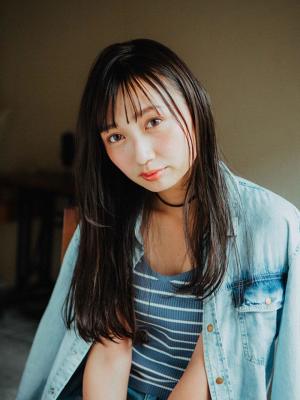 暗め×ストレート