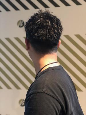 フェードカットスタイル【BARBER-BAR】