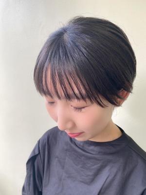 ぱっつん丸みショート