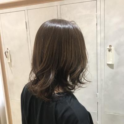 アッシュベージュ