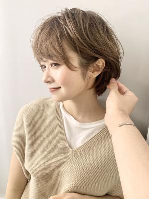 大人かわいい小顔丸みのあるショートボブ　20代30代40代