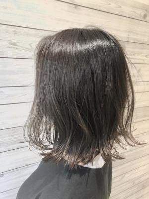 少しダークアッシュ