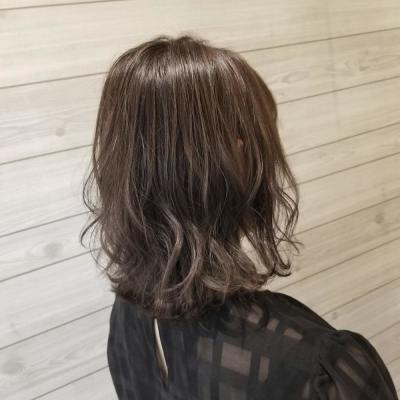 アッシュグレージュハイライト