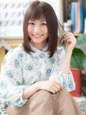 黒髪も◎大人かわいいオン眉ナチュラルミディ　ピンクブラウン