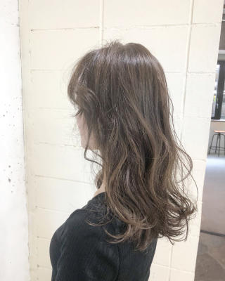 アッシュベージュ