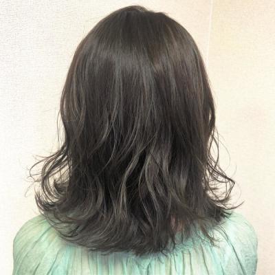 カーキグレージュ
