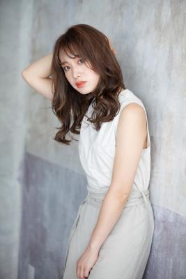 20代30代ナチュラルレイヤーセミロング