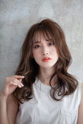 20代30代ナチュラルレイヤーセミロング