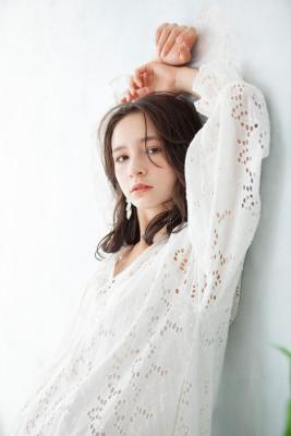 20代30代柔らかレイヤーミディアム