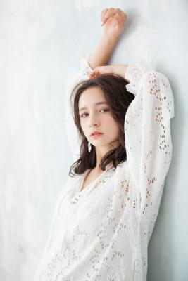 20代30代柔らかレイヤーミディアム