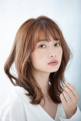 20代30代柔らかレイヤーミディアム