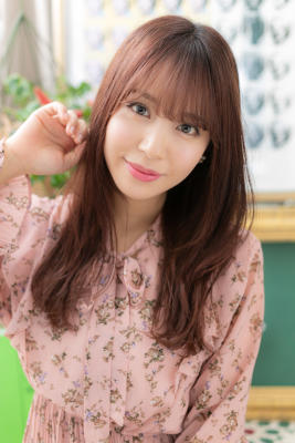ピンクブラウンで大人かわいい外国人風ロング ハイトーンカラー ピンクブラウンで大人かわいい外国人風ロング ハイトーンカラー