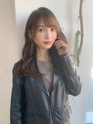 フェミニンヘア