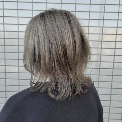 アッシュグレー