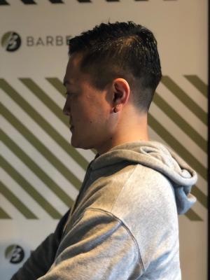 フェードカットスタイル【BARBER-BAR】