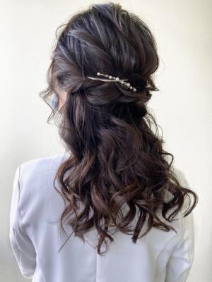 お呼ばれヘアしっかり巻きハーフアップ