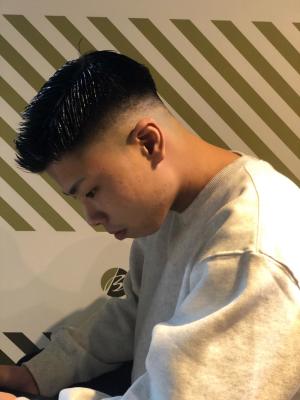 フェードカットスタイル【BARBER-BAR】