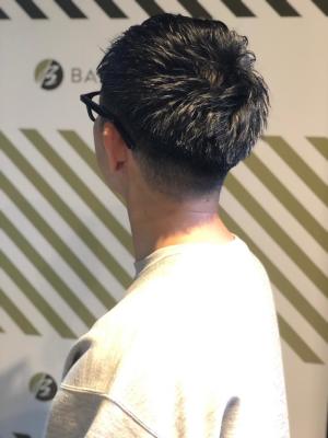 大人の刈り上げスタイル【BARBER-BAR】