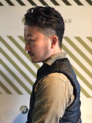 大人のリバーススタイル【BARBER-BAR】