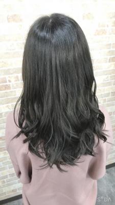 透け感グレージュ