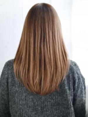 透けバングのナチュラルストレート
