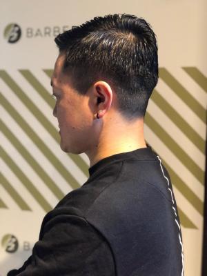 大人の刈り上げスタイル【BARBER-BAR】