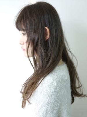 ガーリーな強めほつれウェーブ
