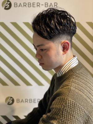 大人のサイドパートスタイル【BAR BER-BAR】