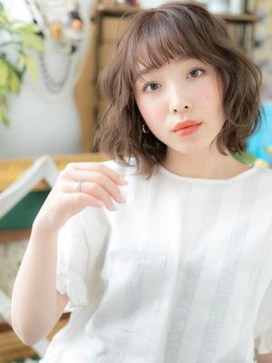 オン眉前下がりくせ毛風レイヤーミディアム アンニュイ オン眉前下がりくせ毛風レイヤーミディアム アンニュイ