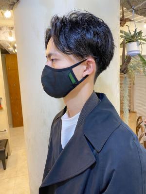 ニュアンスパーマ　刈り上げセンターパート