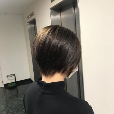 前下がりショート　