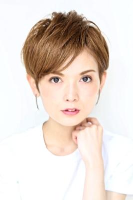 ミセスの明るめベリーショート