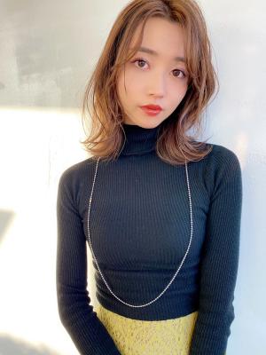 大人美人レイヤーウルフミディ