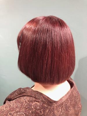 ピンク×ぱつっとボブ