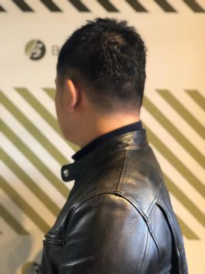 大人の刈り上げスタイル【BARBER-BAR】