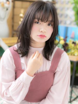黒髪が大人かわいい◎シースルー抜け感ミディ くせ毛カット 黒髪が大人かわいい◎シースルー抜け感ミディ くせ毛カット