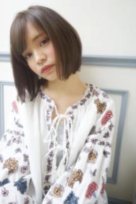 前髪ありの子供っぽく見えない前下がりボブ♪