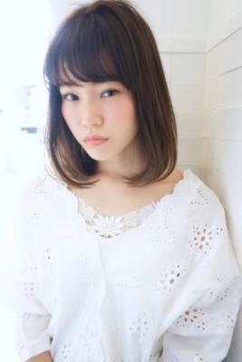 鎖骨ミディアム小顔前下がりボブ♪