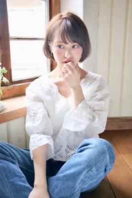 耳かけふんわりシルエットで小顔ショートボブ♪