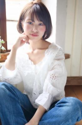 ひし形シルエットの耳かけショートボブ♪