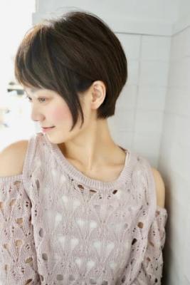 頭の丸みの綺麗なシルエットのショート♪