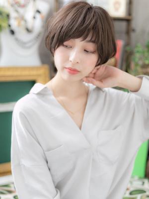 小顔切りっぱなし大人かわいいくびれショート　クールショート