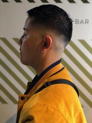 フェードカットスタイル【BARBER-BAR】