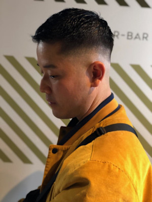 フェードカットスタイル【BARBER-BAR】