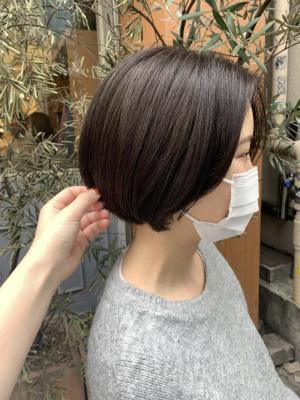 ボブ　ダークアッシュ　ハイライト　デザインカラー