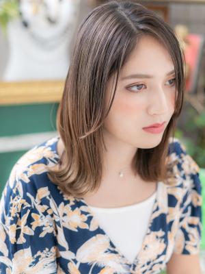 アシンメトリーグラデーションカラー小顔ロブ　ペールベージュ