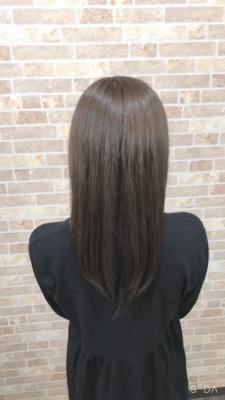 ツヤ感ミルクティーアッシュ【mertie 錦糸町】